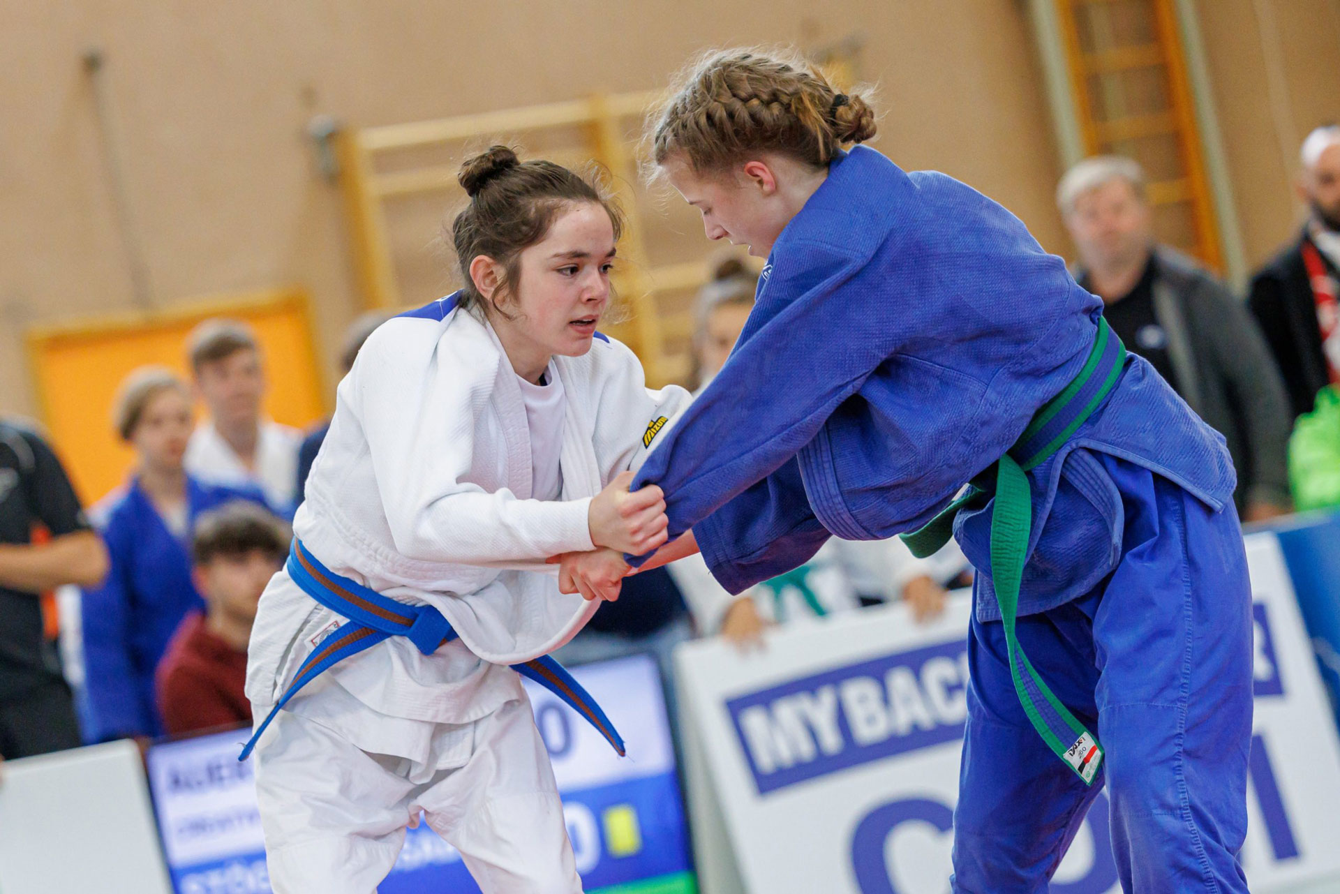 Nina Die Medaillen Bank Judo Austria