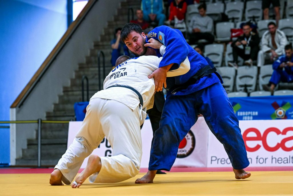 Movli Borchashvilli mit Bronze in Prag