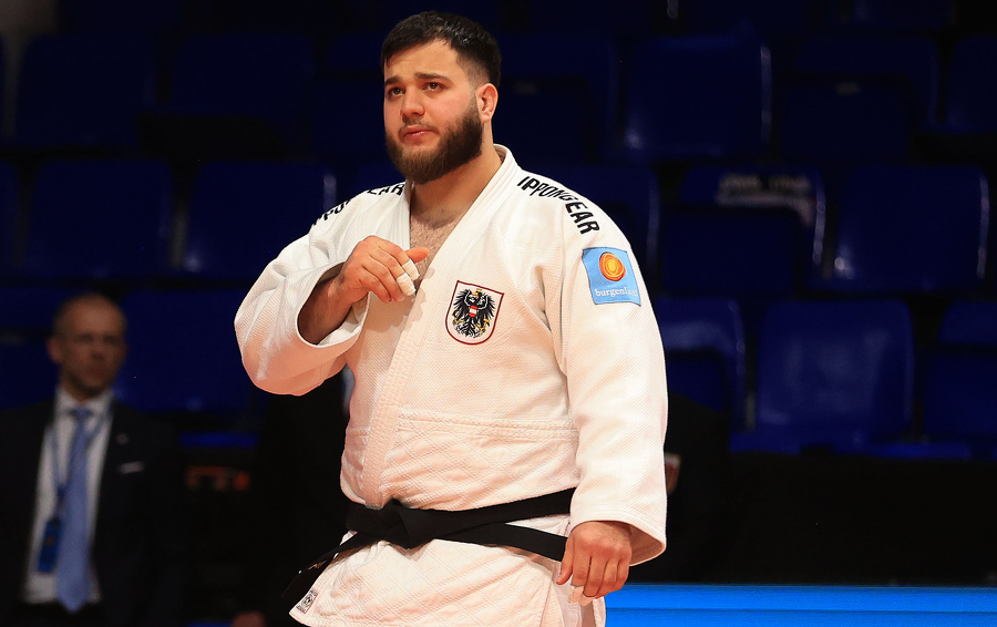 Movli führt Setzliste an